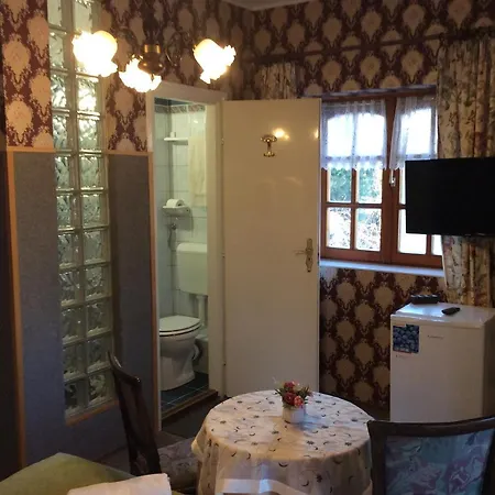 Ilona Kis Kastély Panzió Keszthely