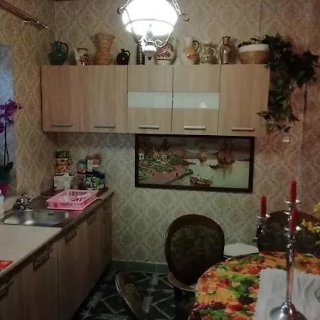 Ilona Kis Kastely Panzio