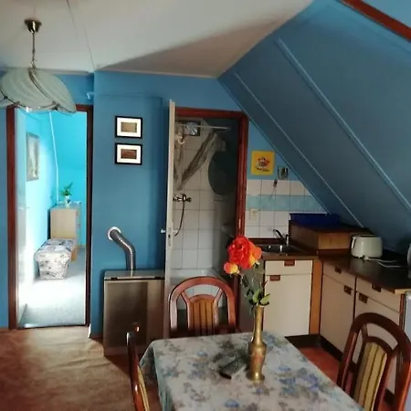 Ilona Kis Kastely Panzio Keszthely