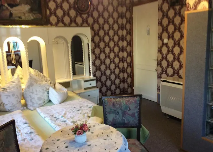 Ilona Kis Kastely Panzio 3* Keszthely