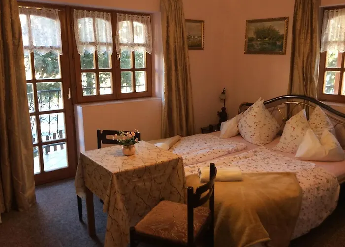 Ilona Kis Kastely Panzio Keszthely