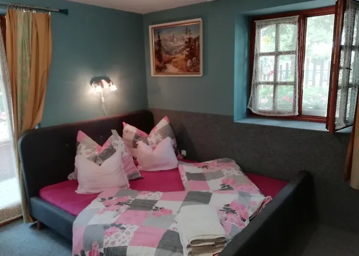 Ilona Kis Kastely Panzio 3* קסזטלי