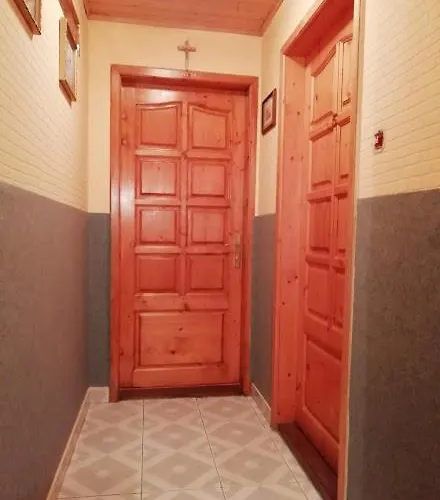 Ilona Kis Kastely Panzio 3*