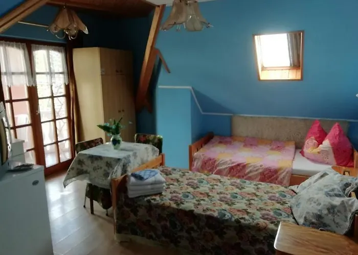 Ilona Kis Kastely Panzio 3* Keszthely